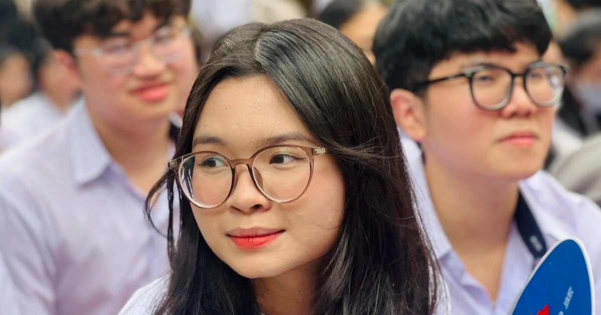 Students receive hundreds of millions and the benchmark for the teaching profession is "hotter than fire"