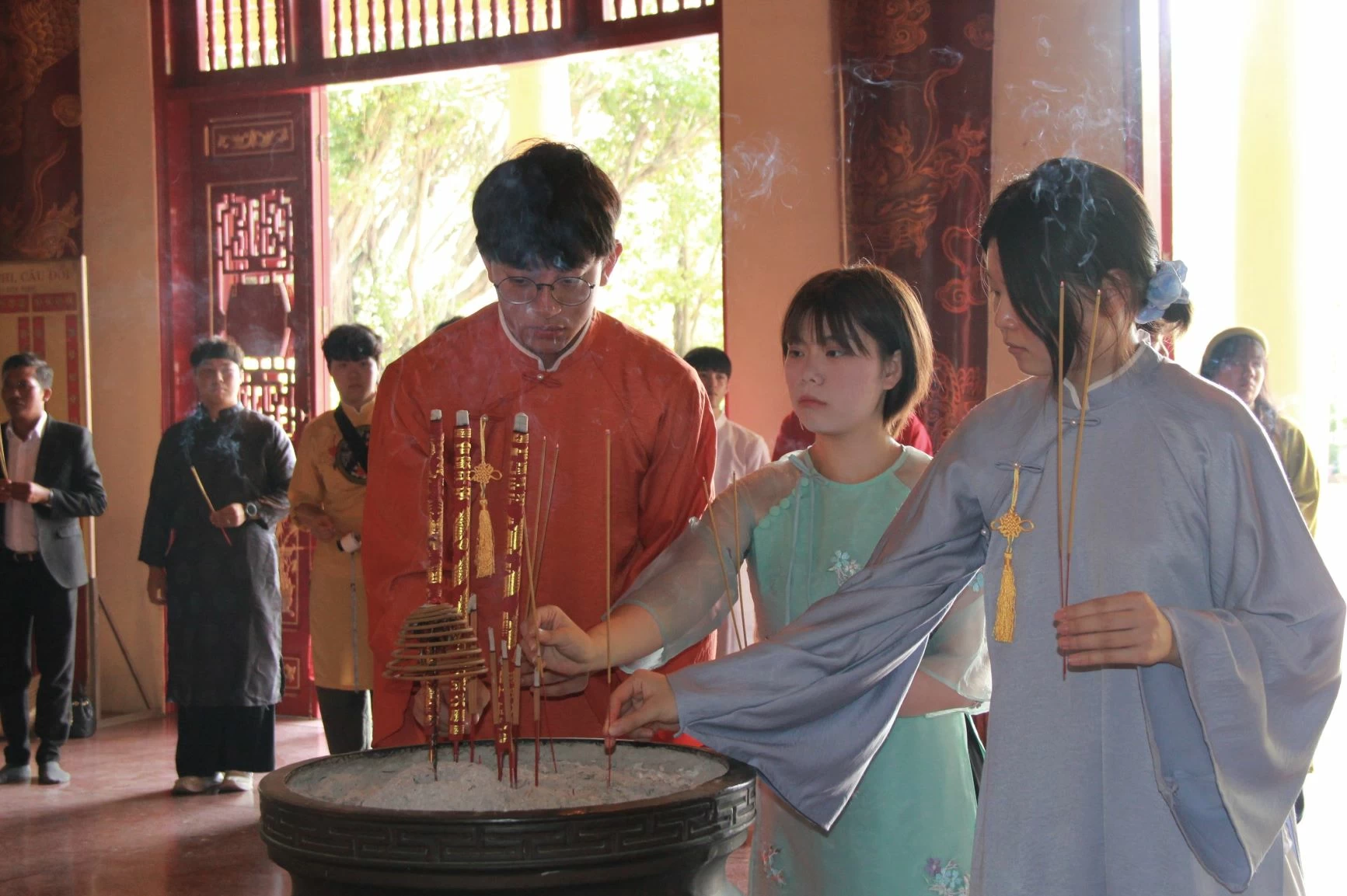 สหภาพเยาวชนจังหวัดจอลลานัมเยี่ยมชมและสัมผัสประสบการณ์ที่ดงนาย