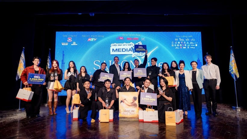 ឱកាសទទួលបានអាហារូបករណ៍ A-Level ពេញលេញនៅប្រទេសសិង្ហបុរី។