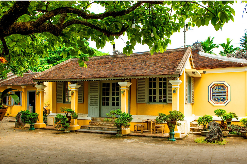 ផ្ទះសួនច្បារ Hue កំពូលទាំង 3៖ ជាកន្លែងដែលធម្មជាតិ ស្ថាបត្យកម្ម និងព្រលឹងវៀតណាមជួបគ្នា