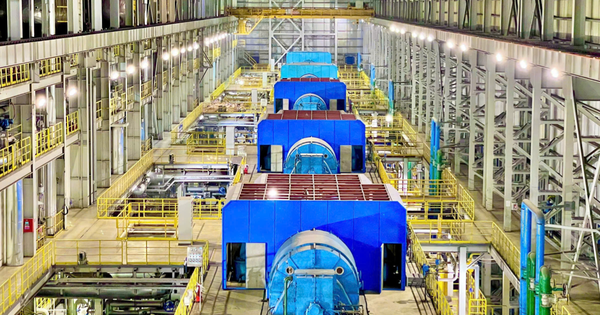 Taking advantage of excess coal gas to generate electricity, Hoa Phat is 90% self-sufficient in electricity for production.