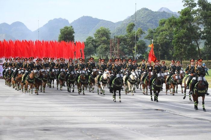Lực lượng kỵ binh tham gia diễu hành.