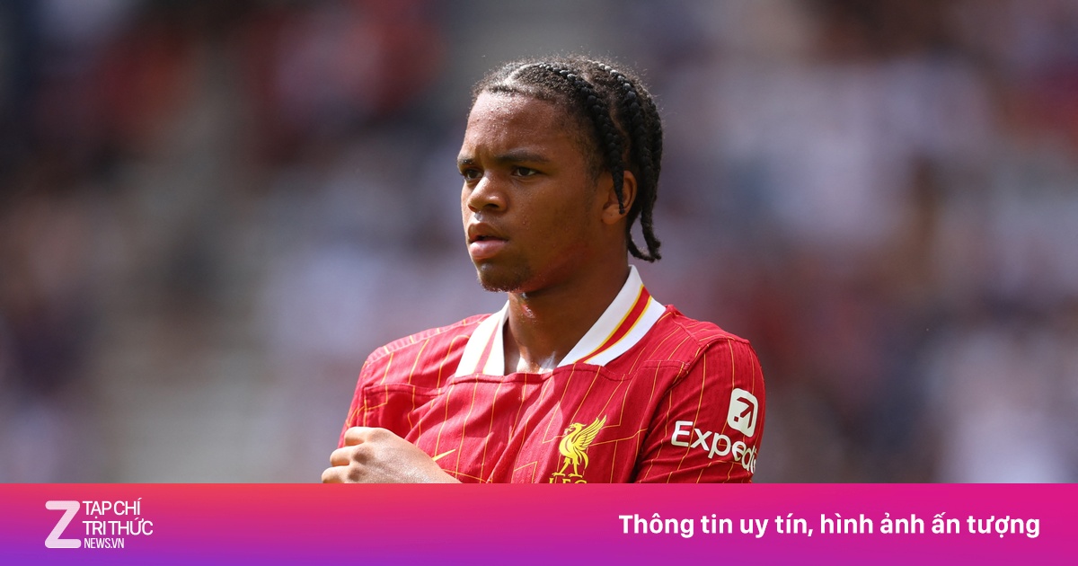 Liverpool lắc lư vì tài năng 16 tuổi