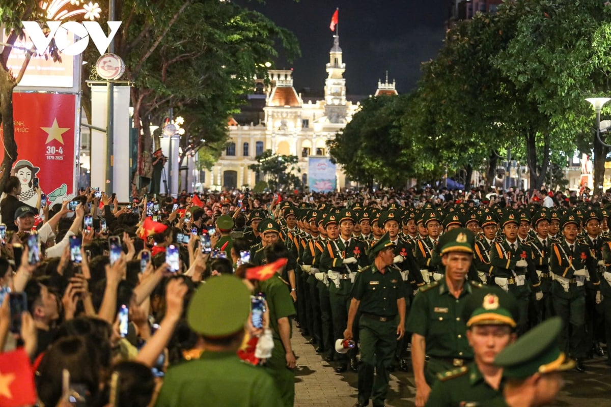 Hà Nội trở thành “điểm nóng” du lịch dịp 2/9 - Ảnh 3.
