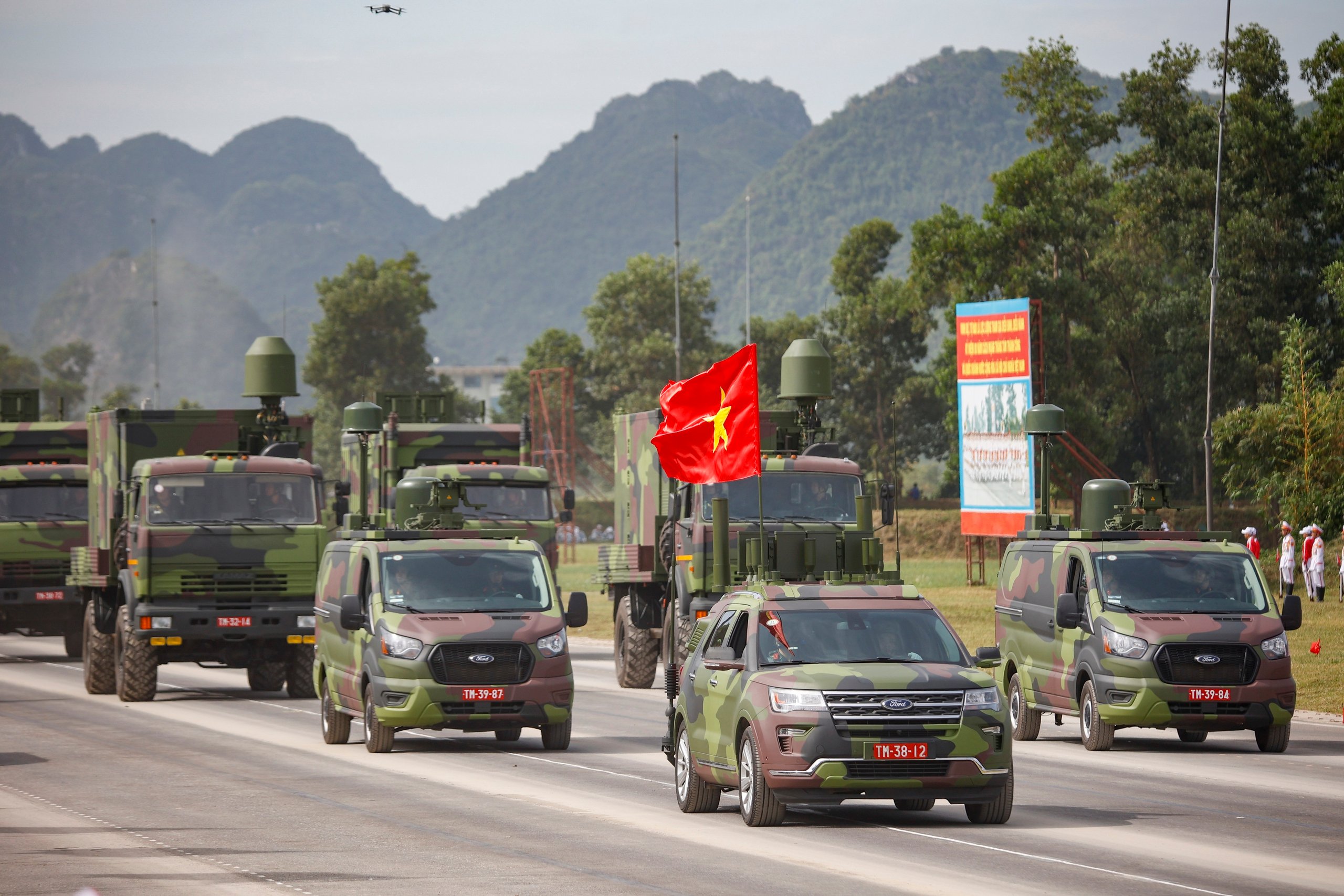 Quân đội, công an phô diễn sức mạnh với dàn khí tài hiện đại- Ảnh 21.