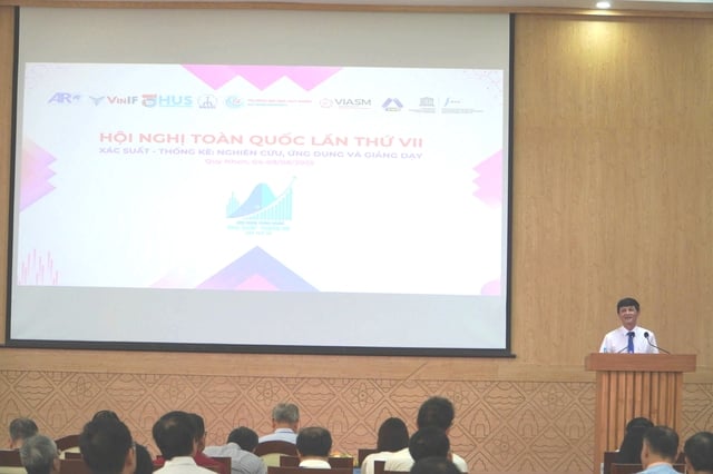 Khai mạc hội nghị toàn quốc về xác suất - thống kê tại Trường ĐH Quy Nhơn - Ảnh 1.
