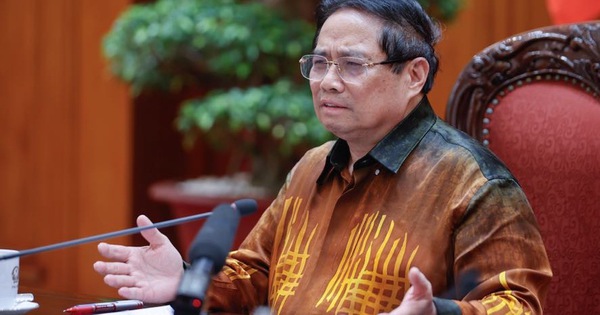 នាយករដ្ឋមន្ត្រី៖ អភិវឌ្ឍរូបិយប័ណ្ណឌីជីថលសមស្របនឹងលក្ខខណ្ឌរបស់វៀតណាម