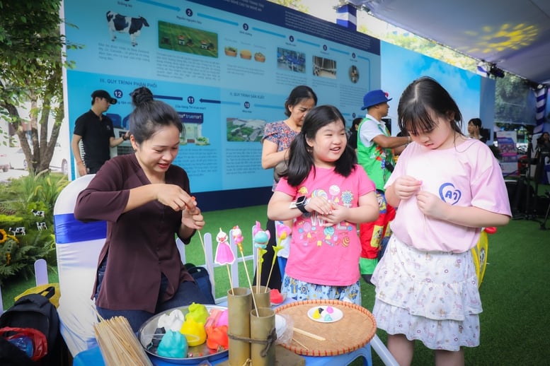 Minh bạch ghi nhãn sữa: Không thể 'gian lận' với trẻ em- Ảnh 1.