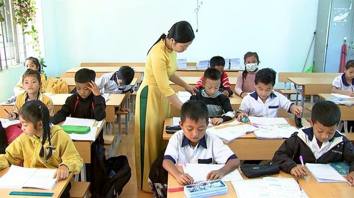 Dạy học 2 buổi/ngày: Khảo sát nhu cầu học tập của học sinh ở buổi 2 trước khi bắt đầu năm học mới- Ảnh 1.
