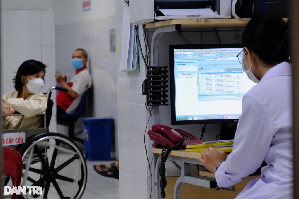 Vì sao TPHCM bị “treo” 2.485 tỷ đồng khám chữa bệnh BHYT? - 2