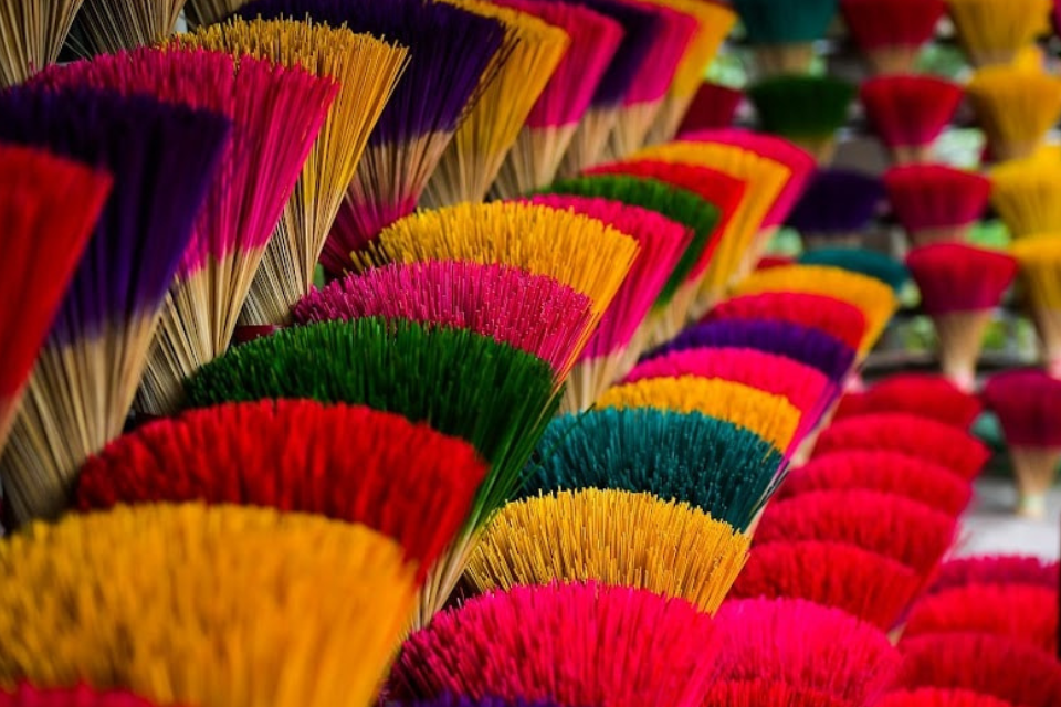 Traveling to Thuy Xuan incense village in Hue - quiet beauty in the middle of the nostalgic capital