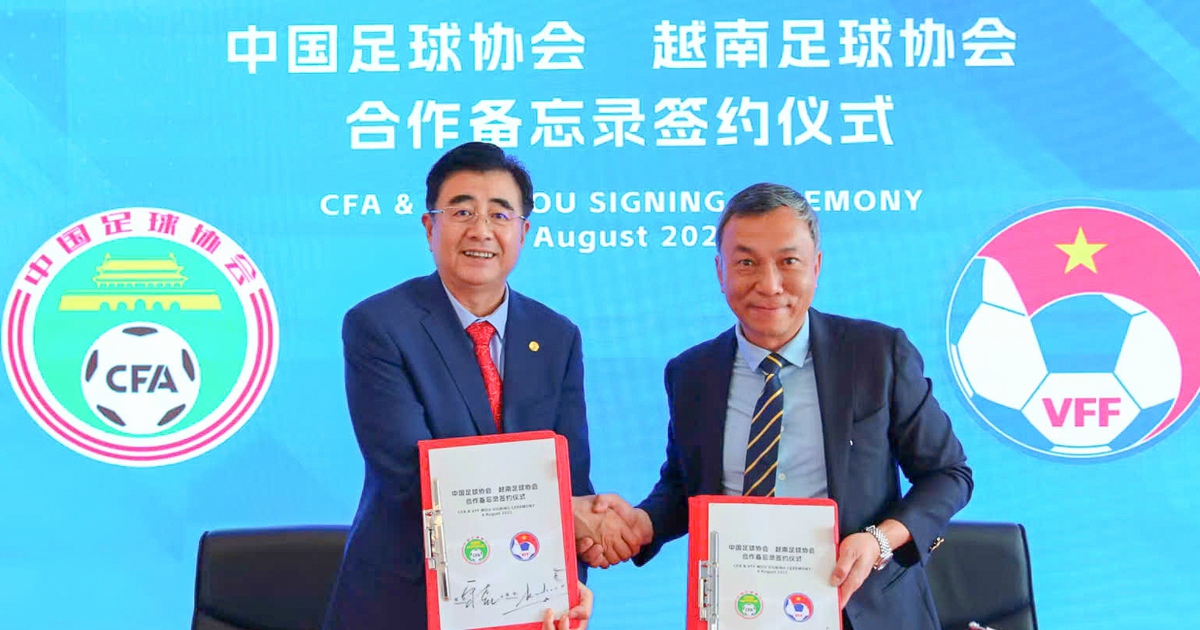 Chủ tịch VFF và CFA ký kết ghi nhớ hợp tác: Bóng đá Việt Nam, Trung Quốc cùng phát triển