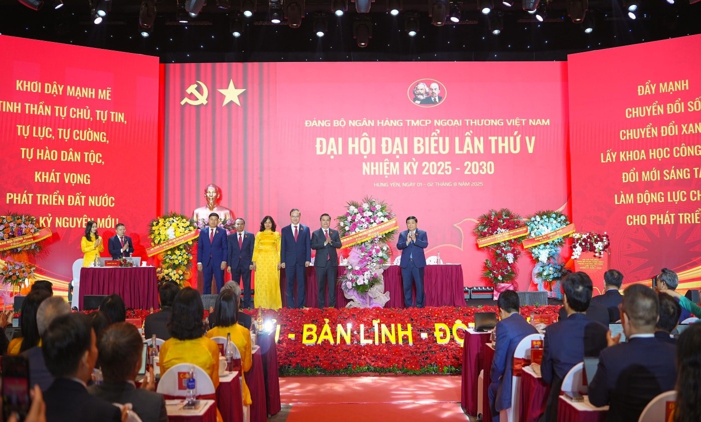 Đại hội đại biểu Đảng bộ Vietcombank lần thứ V nhiệm kỳ 2025 – 2030 “Tiếp tục giữ vai trò “sếu đầu đàn” dẫn dắt tiên phong hiện thực hóa các mục tiêu phát triển đất nước”