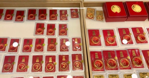 Giá vàng tăng mạnh, lên sát mức đỉnh lịch sử