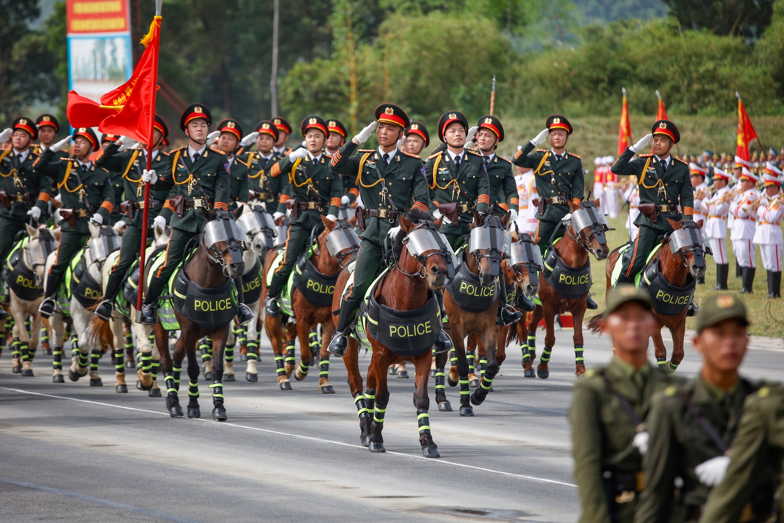 Kỵ binh xuất hiện tại buổi hợp luyện nhiệm vụ diễu binh A80- Ảnh 20.