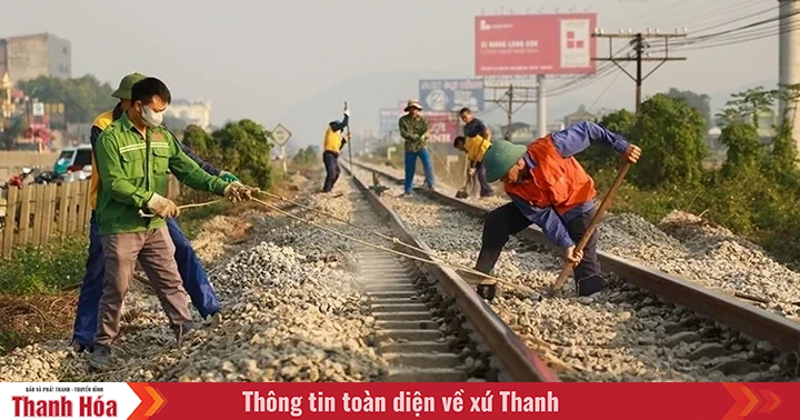 Yêu cầu xử lý dứt điểm lối đi tự mở qua đường sắt