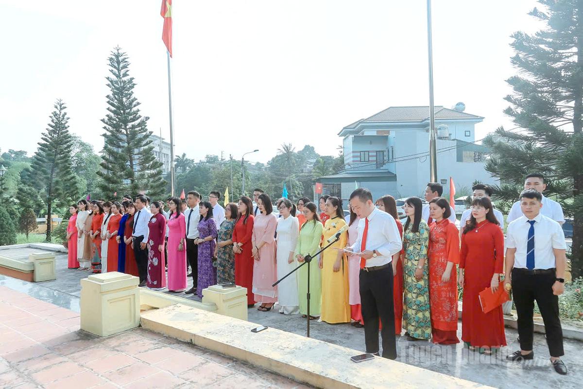 The Provincial Party Committee organized the Closing Ceremony of the political theory training course for new party members at the location where the Coal Mine Party cell was established.