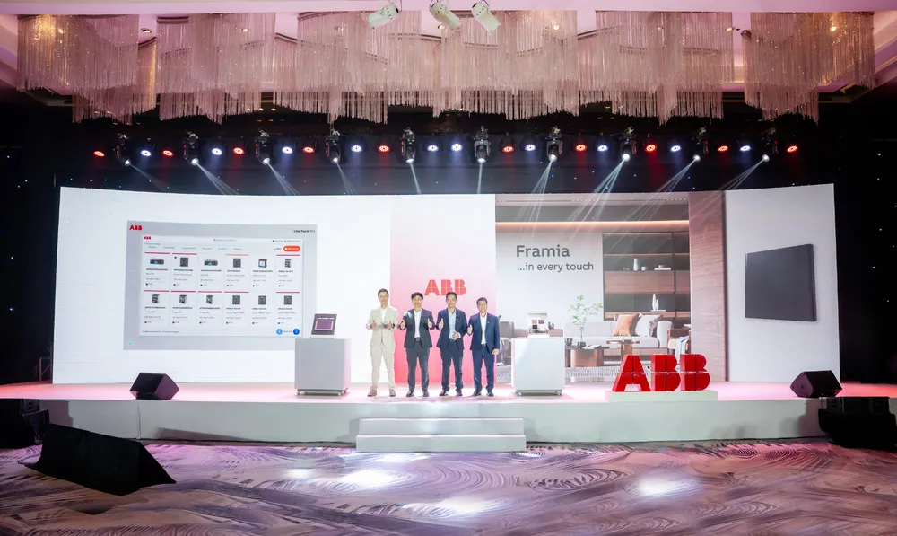 Cũng tại sự kiện, ABB đã giới thiệu sản phẩm và giải pháp mới đến thị trường Việt Nam.jpg