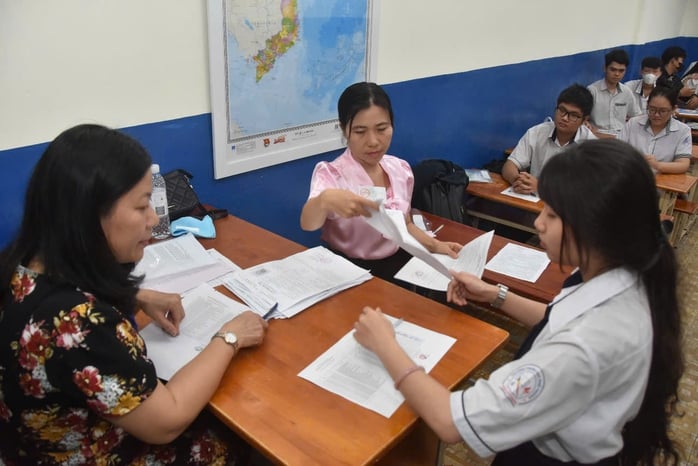 Sớm thống nhất quy trình tuyển giáo viên- Ảnh 1.