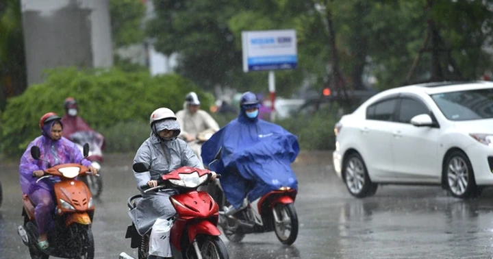 Thời tiết ngày 6/8: Bắc Bộ tiếp tục mưa to, cảnh báo lốc, sét và gió giật mạnh trên biển