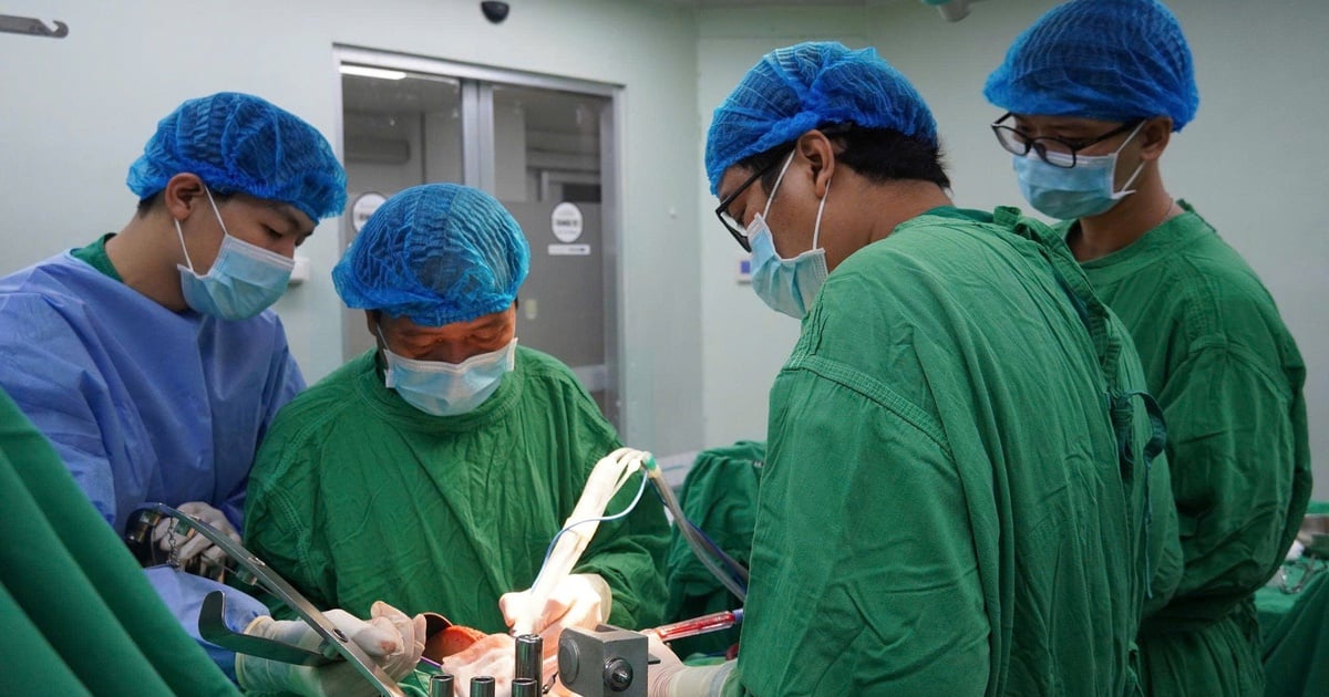 ជាលើកដំបូងដែលប្រើ scalpel ultrasonic សម្រាប់ការវះកាត់មហារីកថ្លើមនៅតំបន់ដីសណ្តទន្លេមេគង្គ