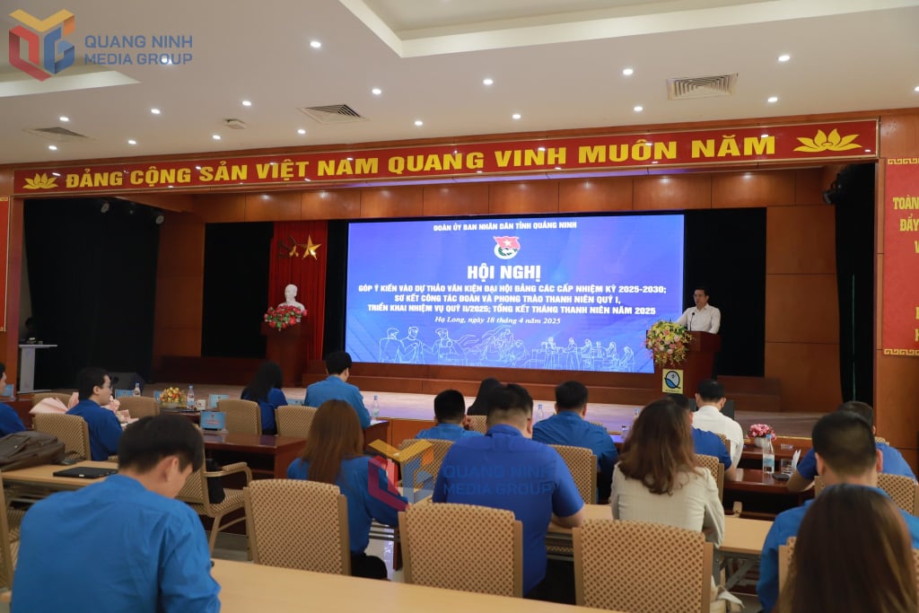 Đoàn UBND tỉnh tổ chức Hội nghị Góp ý văn kiện Đại hội Đảng các cấp nhiệm kỳ 2025-2030.