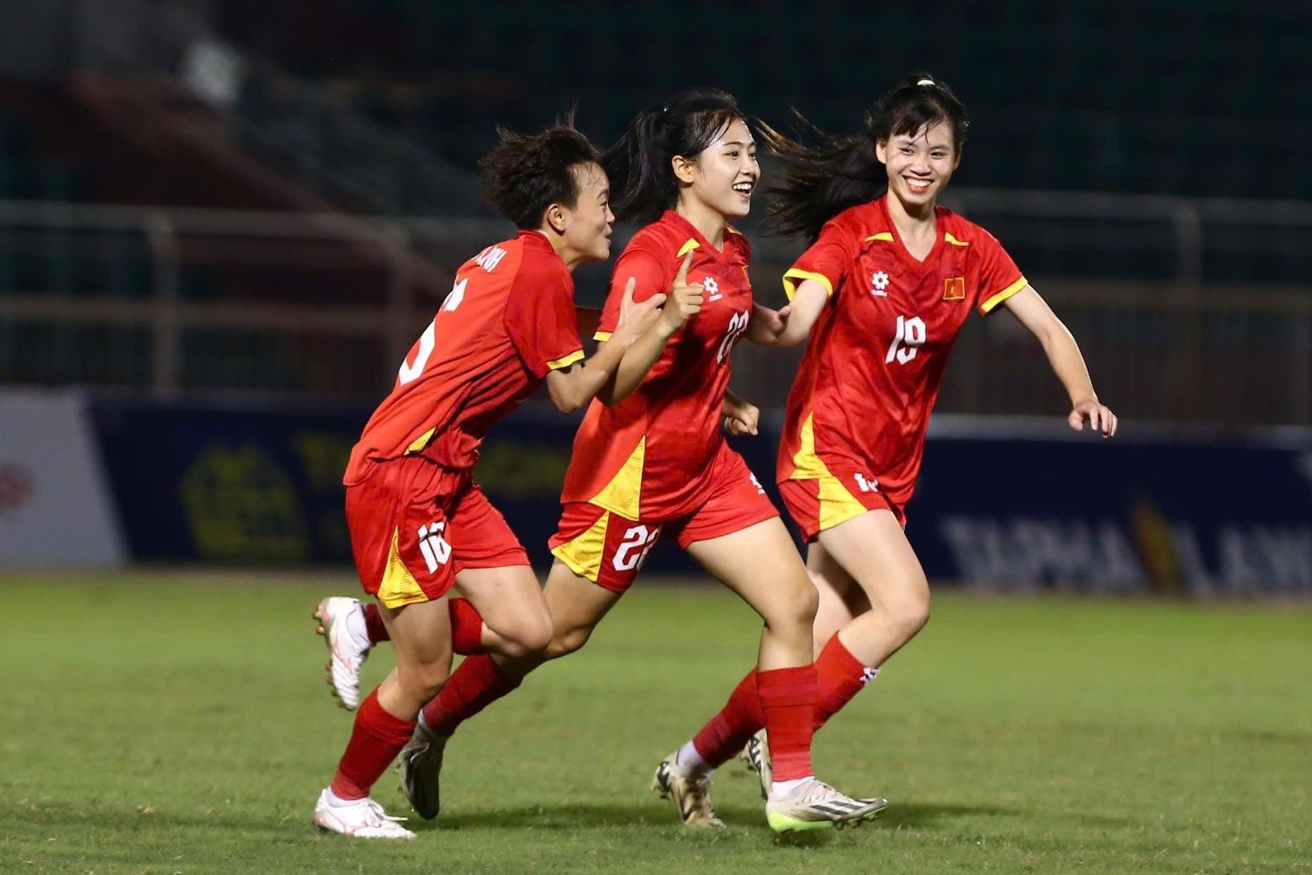 6-u20-nu-chau-a.jpeg