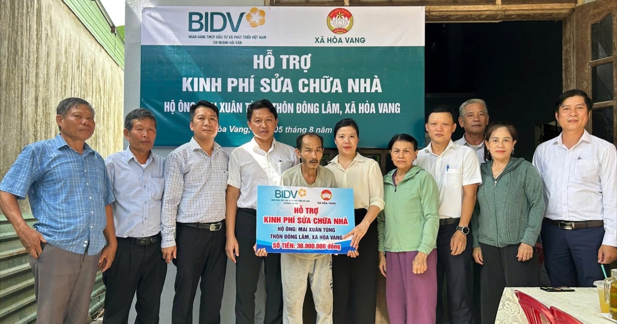 Hỗ trợ hộ nghèo xã Hòa Vang sửa chữa nhà