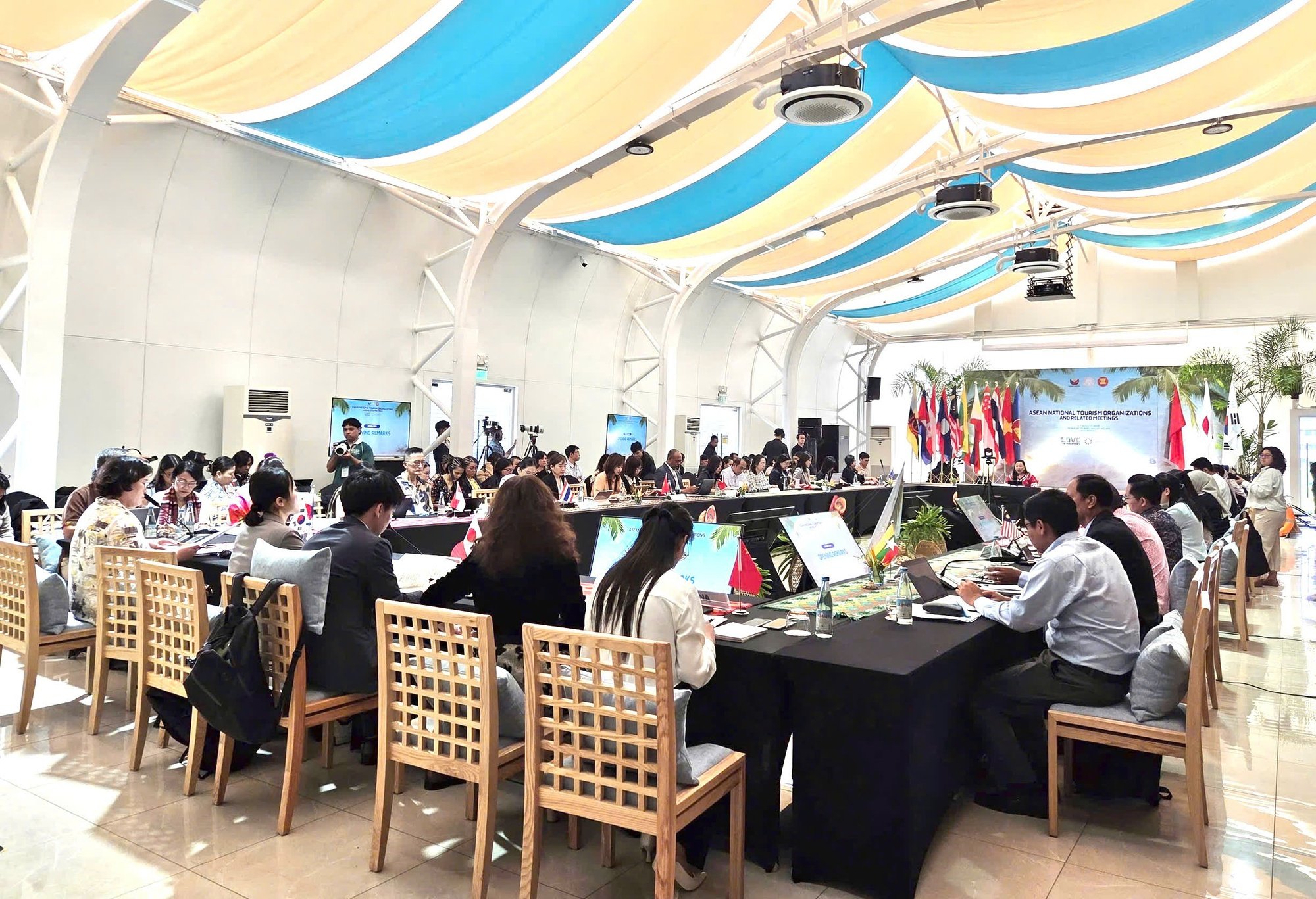 Thúc đẩy hợp tác du lịch ASEAN+3 hướng tới phát triển bền vững và kết nối khu vực - Ảnh 1.