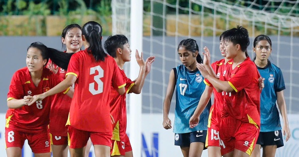 베트남 U20 여자팀, 싱가포르를 5-0으로 이기고 2026년 U20 아시아 여자 예선 B조 선두