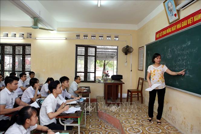 ថ្នាក់គណិតវិទ្យារបស់សិស្សវិទ្យាល័យ Hung Yen ។ រូបថត៖ Pham Kien/VNA