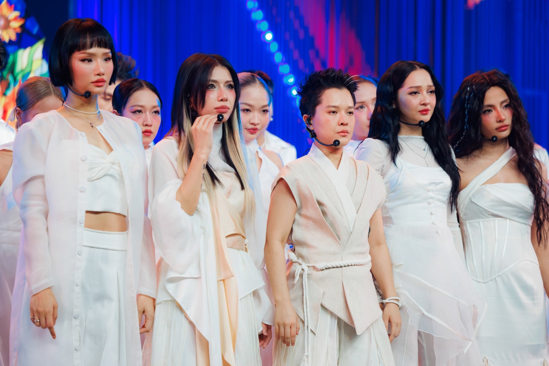 Lắm Lúc  (13).jpg