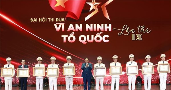 នាយករដ្ឋមន្ត្រី Pham Minh Chinh៖ សន្តិសុខសាធារណៈរបស់ប្រជាជនគឺជា "សន្តិភាពពេញលេញ" របស់ប្រជាជន