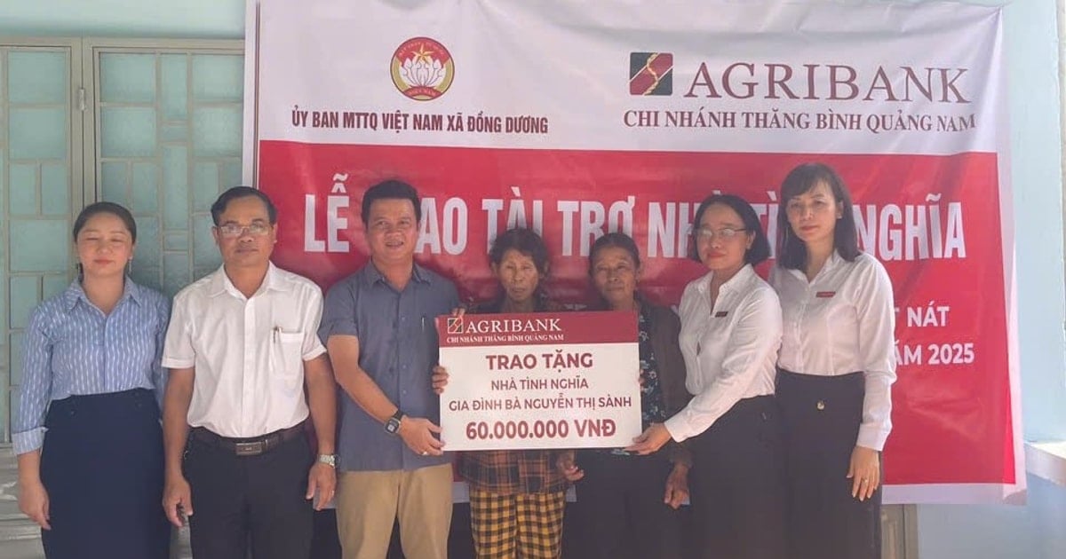 Agribank Chi nhánh Thăng Bình hỗ trợ 300 triệu đồng xây dựng 5 ngôi nhà tình nghĩa