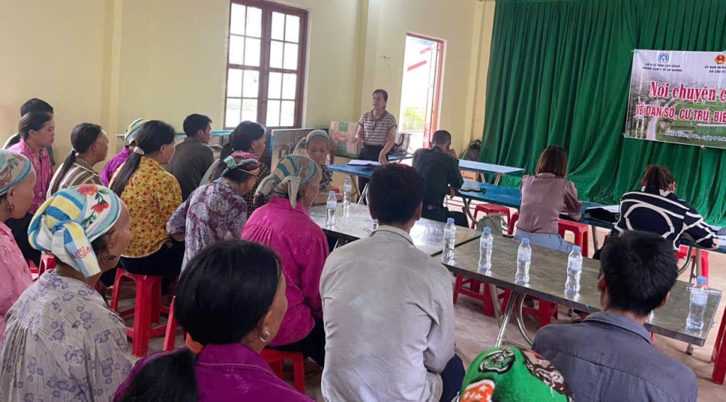 កិច្ច​ពិភាក្សា​ពិសេស​ស្ដីពី​ប្រជាជន លំនៅឋាន និង​ការងារ​ព្រំដែន​ជាតិ​នៅ​ភូមិ Phieng Pan ឃុំ Can Yen។