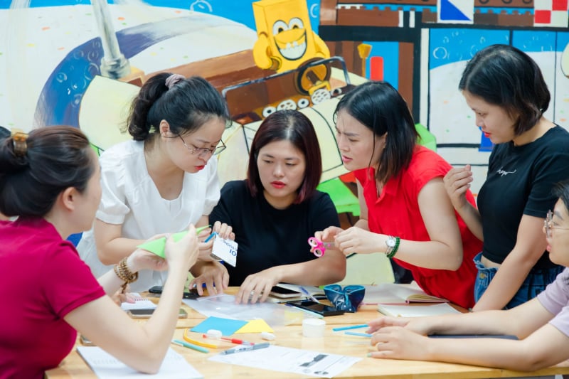 Phòng chuyên môn UBND cấp xã có thẩm quyền gì trong việc quản lý giáo viên? -0
