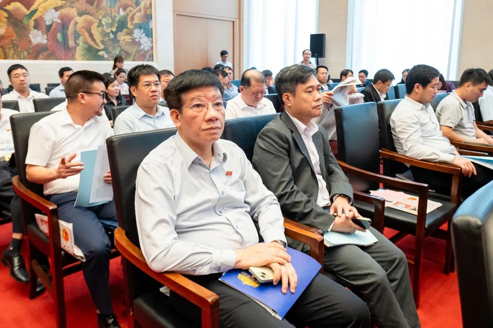 dự.jpg