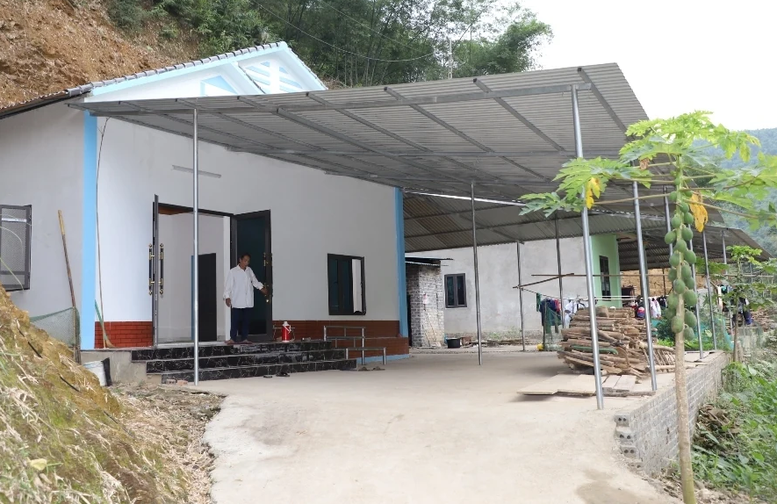 Không để hộ nghèo phải ở nhà dột nát mùa mưa bão- Ảnh 1.