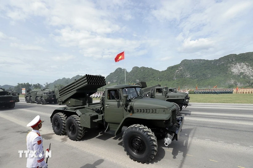 Practice maneuvering vehicle to perform mission A80 at Ba Dinh Square