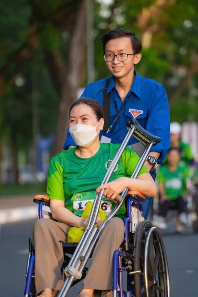 Chàng sinh viên lặng lẽ 'gieo mầm' tử tế giữa lòng Cần Thơ- Ảnh 2.