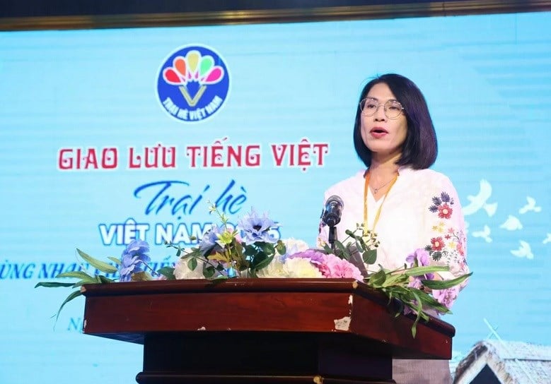 អង់គ្លេស៖ ព័ត៌មាន