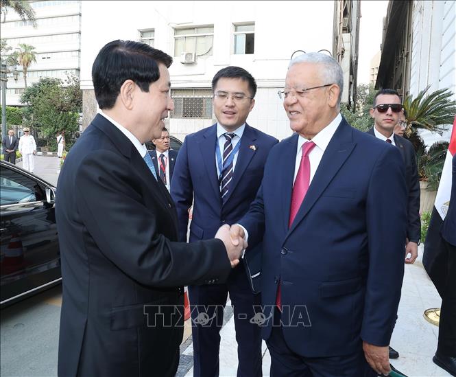 ចំណងជើងរូបថត