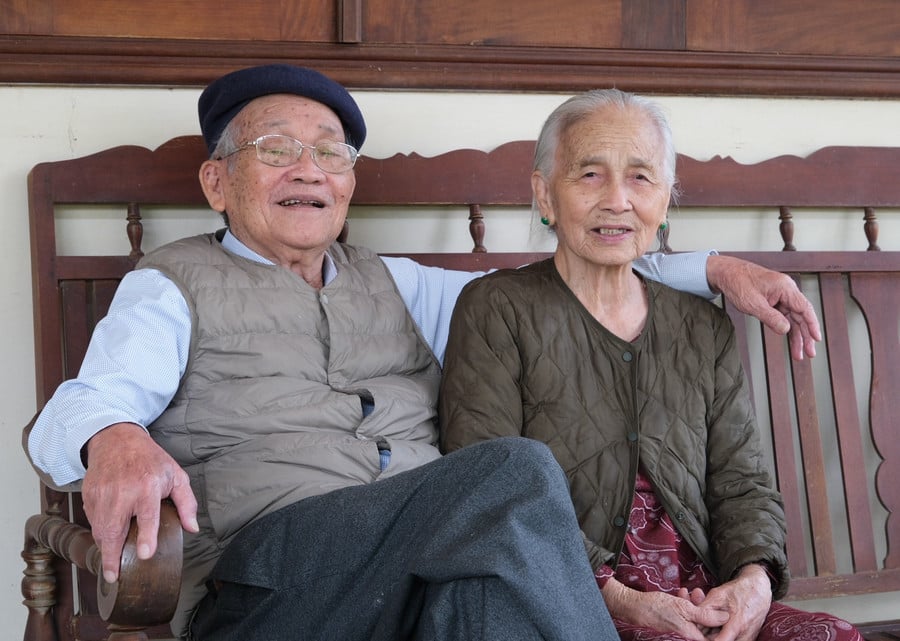 dscfong-doan-tien-quyet-va-vo-ba-nguyen-thi-thom-2161-2.jpg