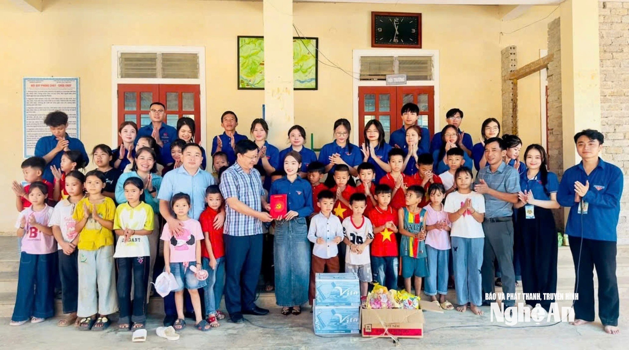 tình nguyện