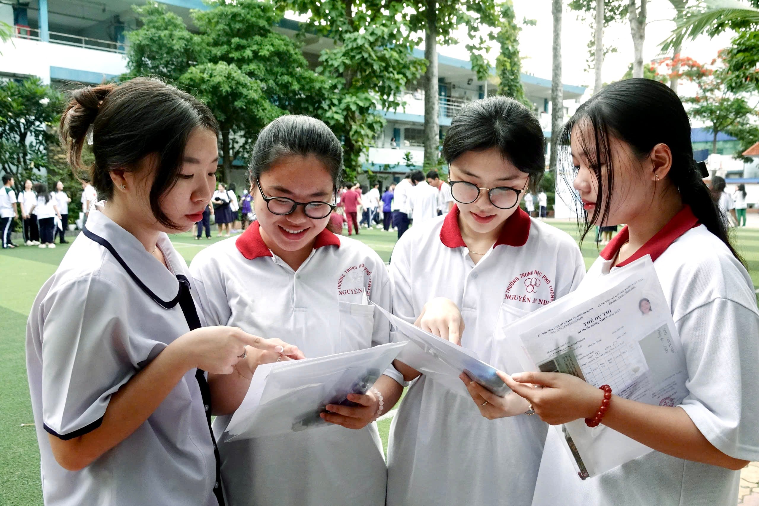 สาขาและโรงเรียนใดบ้างที่คาดว่าจะมีคะแนนเกณฑ์มาตรฐาน 25 ขึ้นไป - รูปที่ 1