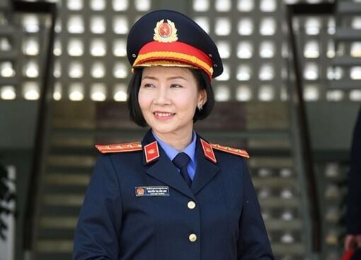 Nữ Phó viện trưởng Viện Kiểm sát bản lĩnh