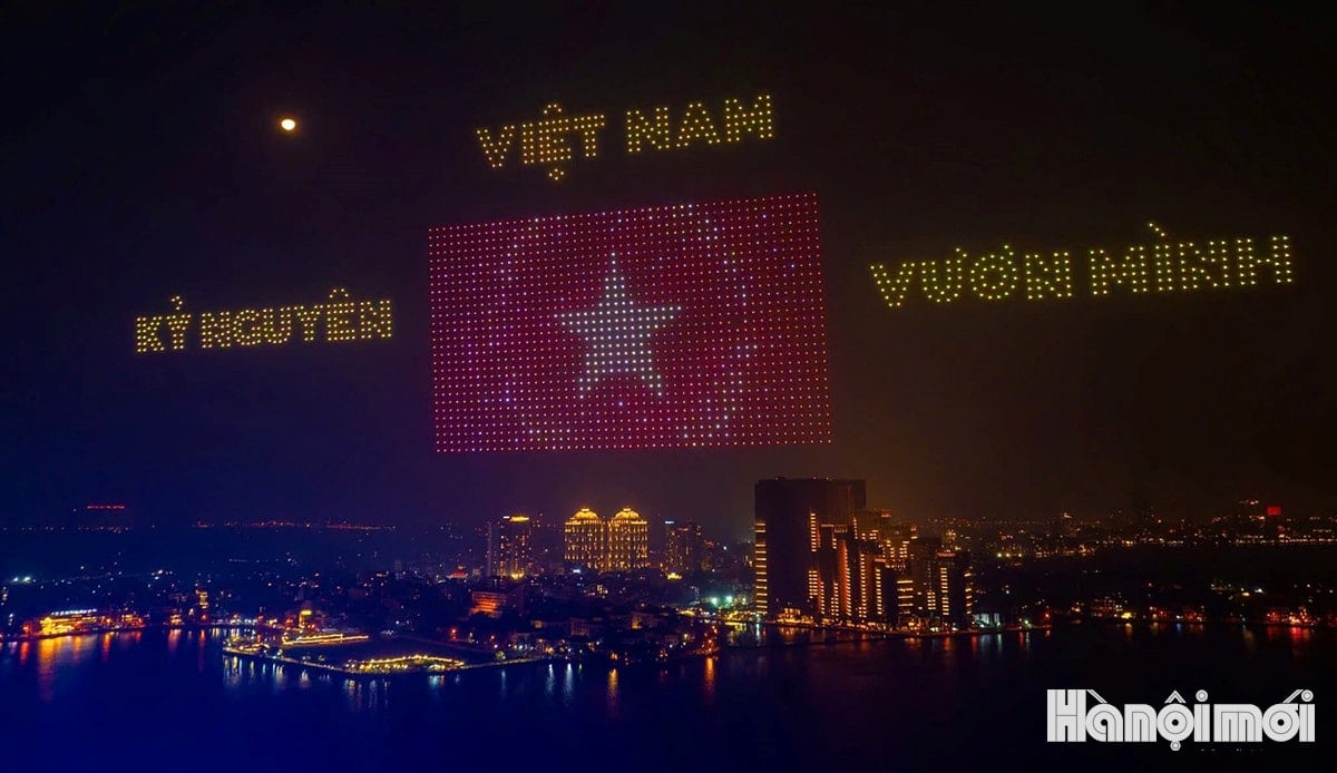 W_hoa-nhac-anh-sang-chao-nam-moi-1.jpg