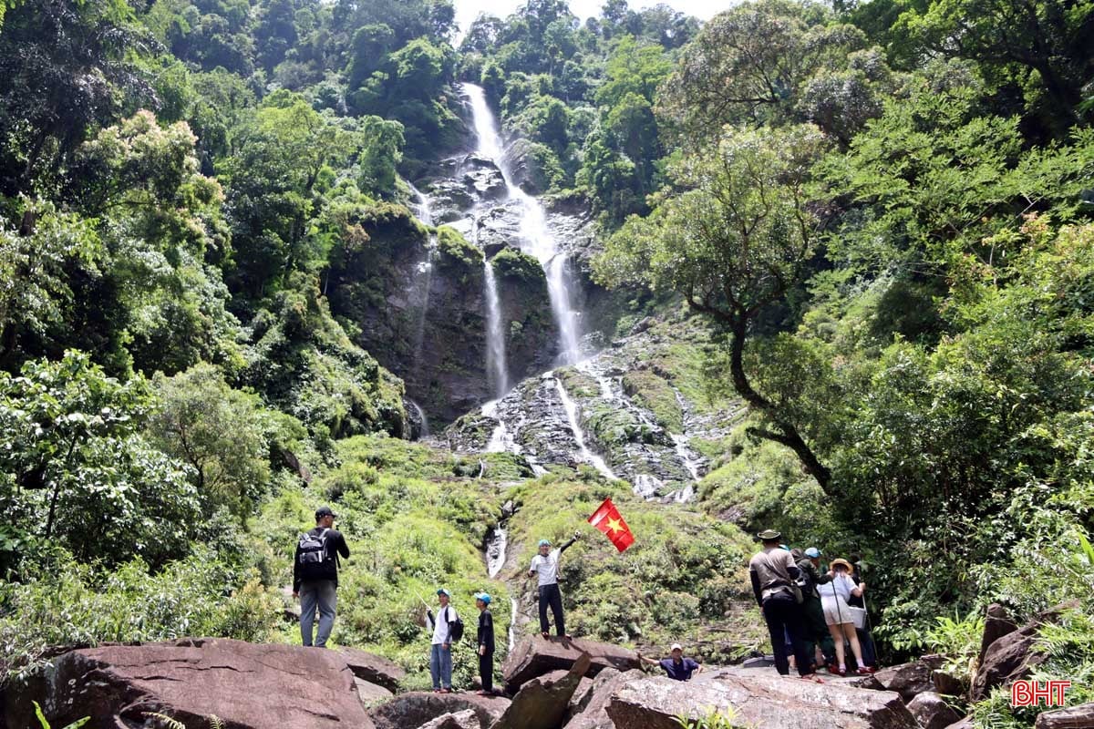 bqbht_br_thac-tien-ban-phu-lam-xa-huong-khe.jpg