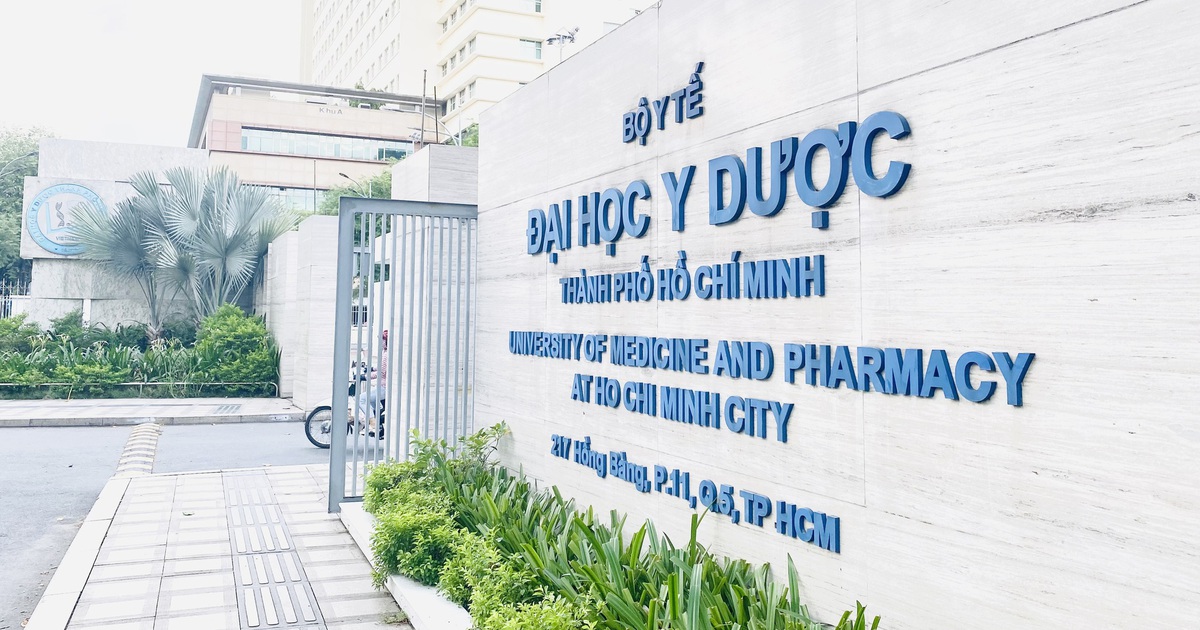 Điểm chuẩn Trường ĐH Y dược TP.HCM có độ lệch giữa các tổ hợp xét tuyển?