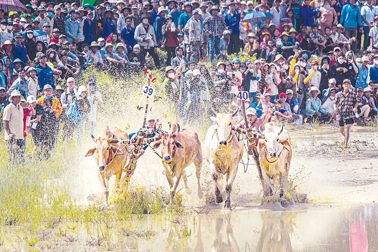 ថែរក្សាវប្បធម៌ខ្មែរ និងចាម